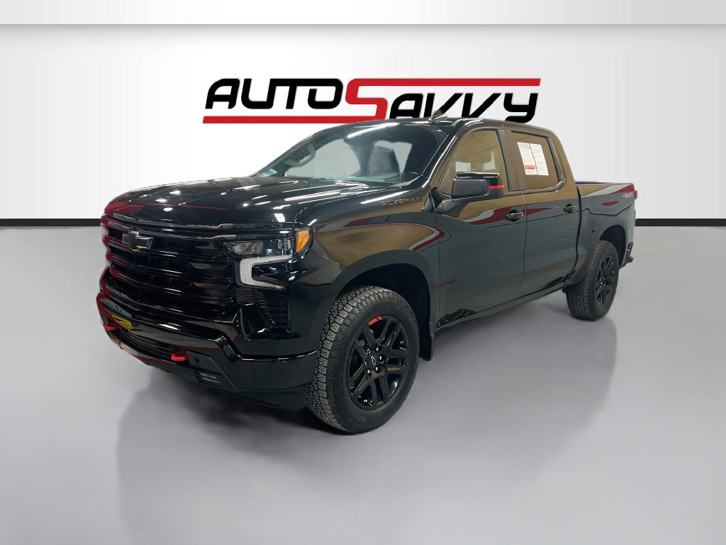 Used 2024 Chevrolet Silverado 1500 RST w/ Redline Edition AWD/4WD image 3