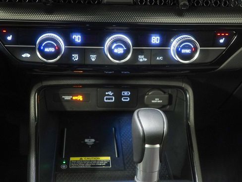 Certified 2025 Honda CR-V Sport Touring image 33