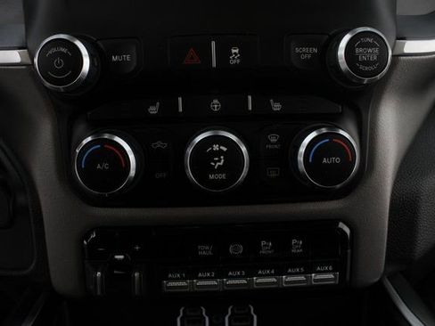 Used 2019 RAM 2500 Big Horn image 6