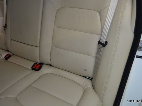 Used 2015 Volvo XC70 T5 Premier image 24