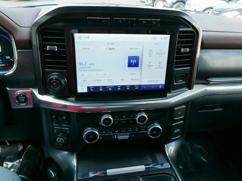 Used 2022 Ford F150 Lariat w/ Equipment Group 502A High AWD/4WD image 18