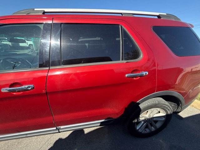 Used 2013 Ford Explorer XLT AWD/4WD image 7