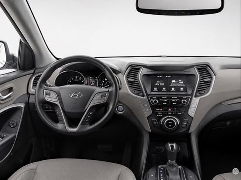 Used 2018 Hyundai Santa Fe Sport AWD/4WD image 10