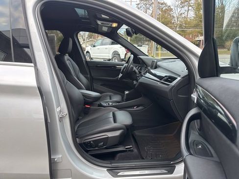 Used 2017 BMW X1 xDrive28i image 17