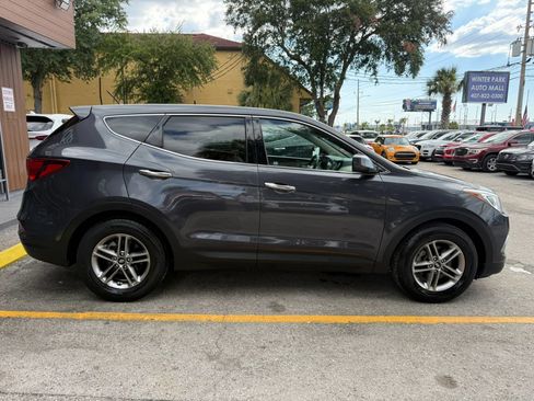 Used 2018 Hyundai Santa Fe Sport FWD image 5