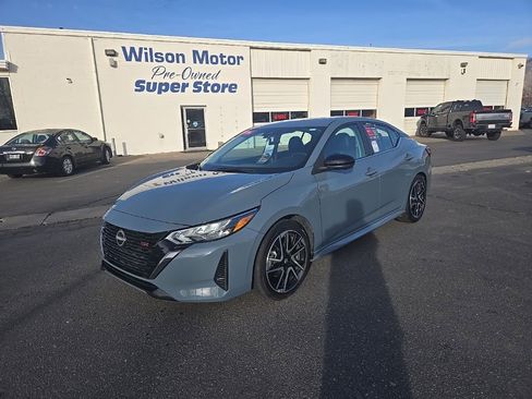 Used 2024 Nissan Sentra SR w/ SR Premium Package image 1