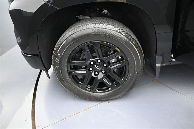 Used 2024 Chevrolet Silverado 1500 RST w/ Convenience Package II RWD image 24