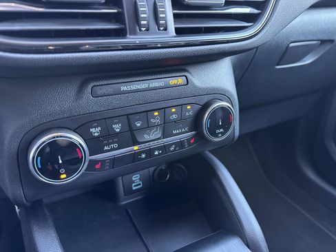Used 2023 Ford Escape ST-Line Select image 25