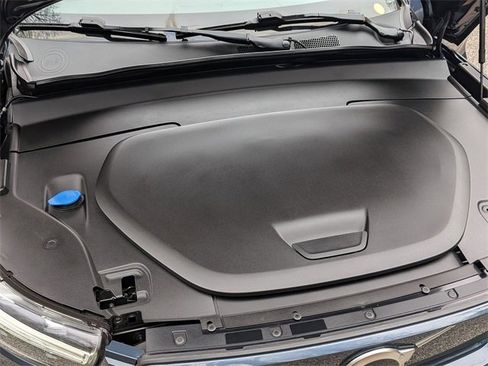 Used 2022 Volvo XC40 P8 Recharge Ultimate image 30