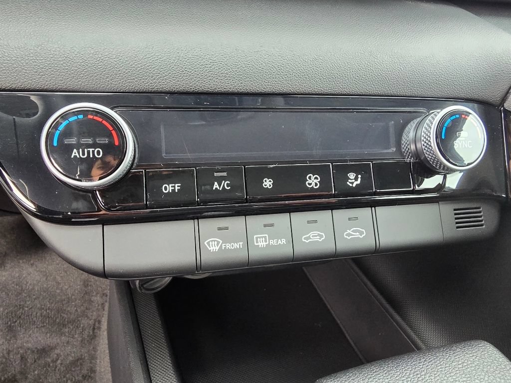 Used 2026 Hyundai Elantra Hybrid FWD image 22