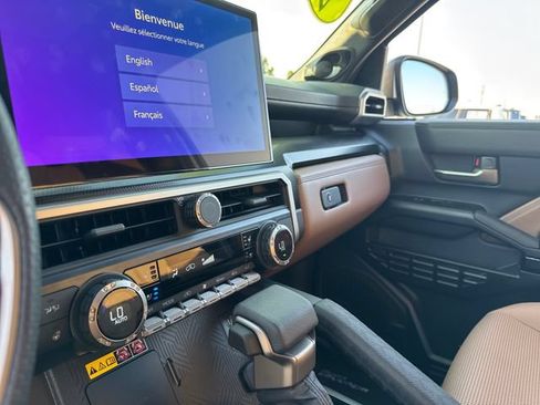 Used 2026 Toyota 4Runner Limited AWD/4WD image 19