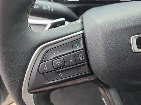 Used 2023 Jeep Grand Cherokee Limited image 20