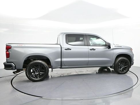 Used 2025 Chevrolet Silverado 1500 Custom w/ Turbomax Blackout Package AWD/4WD image 8