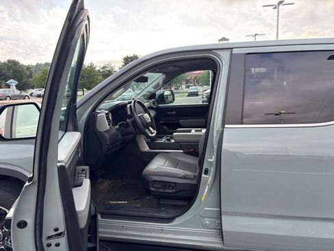 Used 2024 Toyota Tundra Limited AWD/4WD image 14