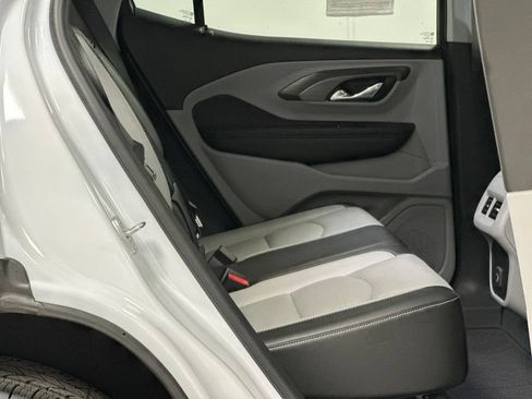 Certified 2022 GMC Terrain SLT FWD image 19