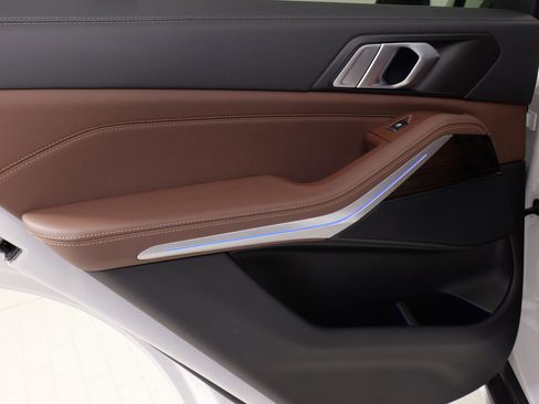 Used 2021 BMW X5 xDrive40i w/ Convenience Package image 34