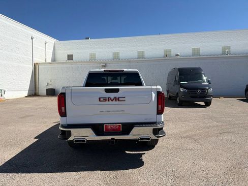 Used 2024 GMC Sierra 1500 SLT w/ SLT Premium Plus Package AWD/4WD image 6
