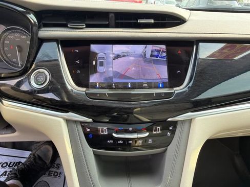 Certified 2025 Cadillac XT6 Premium Luxury w/ Technology Package AWD/4WD image 18
