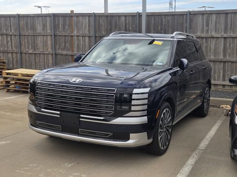 Used 2026 Hyundai Palisade Calligraphy FWD image 1