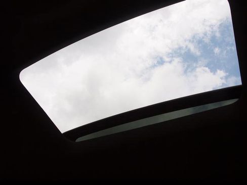 Used 2016 Ford Explorer XLT w/ Equipment Group 202A image 14