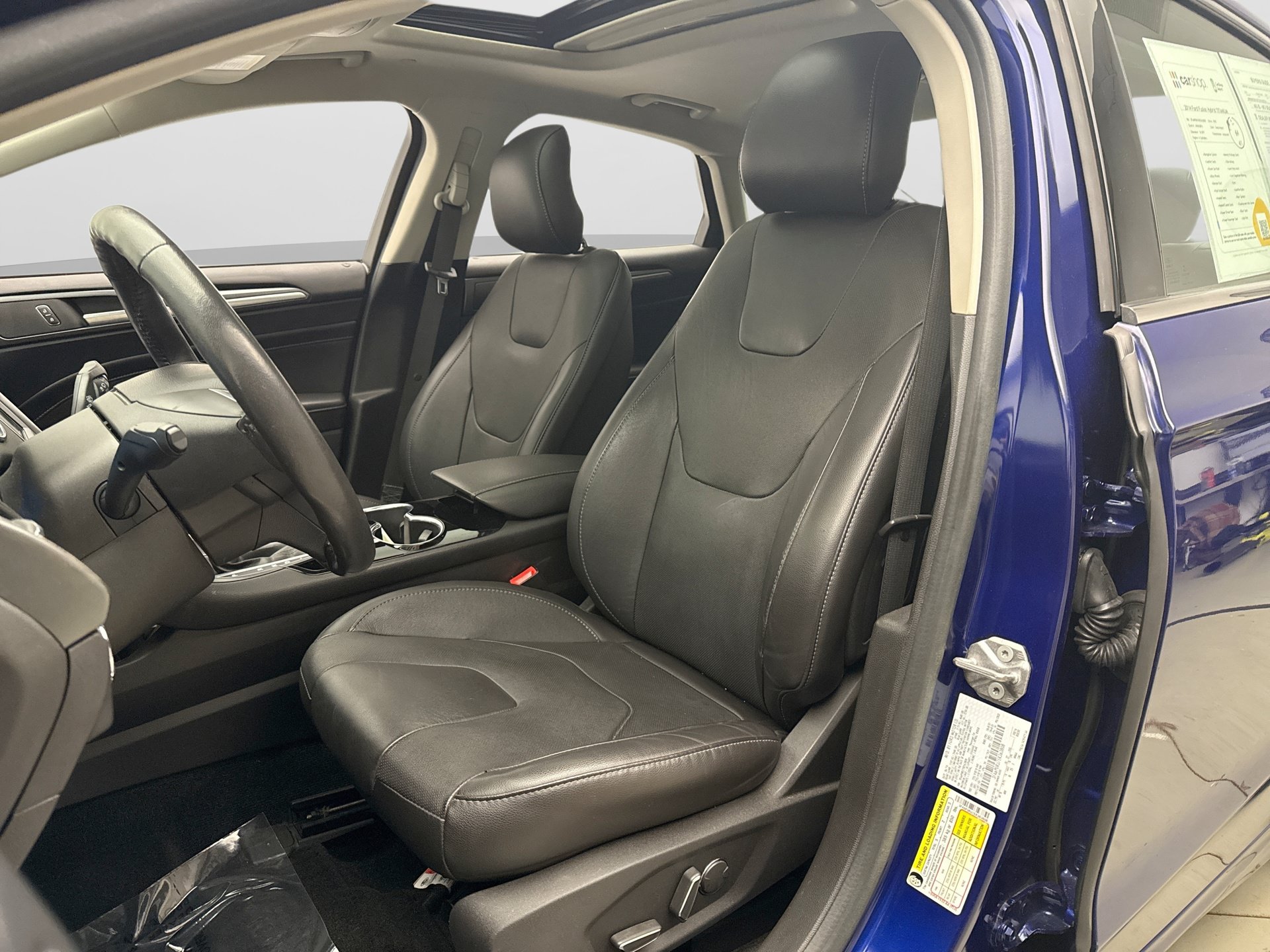 Used 2014 Ford Fusion Titanium FWD image 11