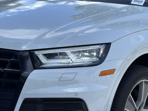 Used 2020 Audi Q5 2.0T Premium Plus w/ Premium Plus Package AWD/4WD image 7
