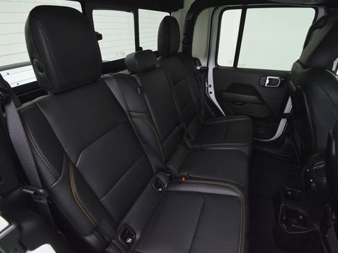 New 2026 Jeep Gladiator Sport image 19