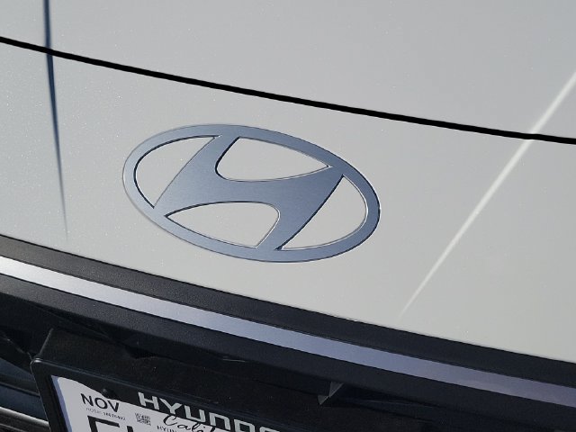 Used 2026 Hyundai Elantra SE FWD image 33