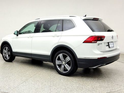 Used 2020 Volkswagen Tiguan SEL AWD/4WD image 7