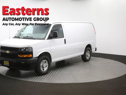 Used 2021 Chevrolet Express 2500 RWD image 52