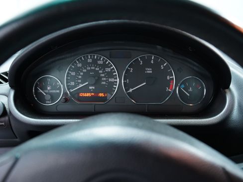 Used 2001 BMW Z3 3.0i RWD image 31