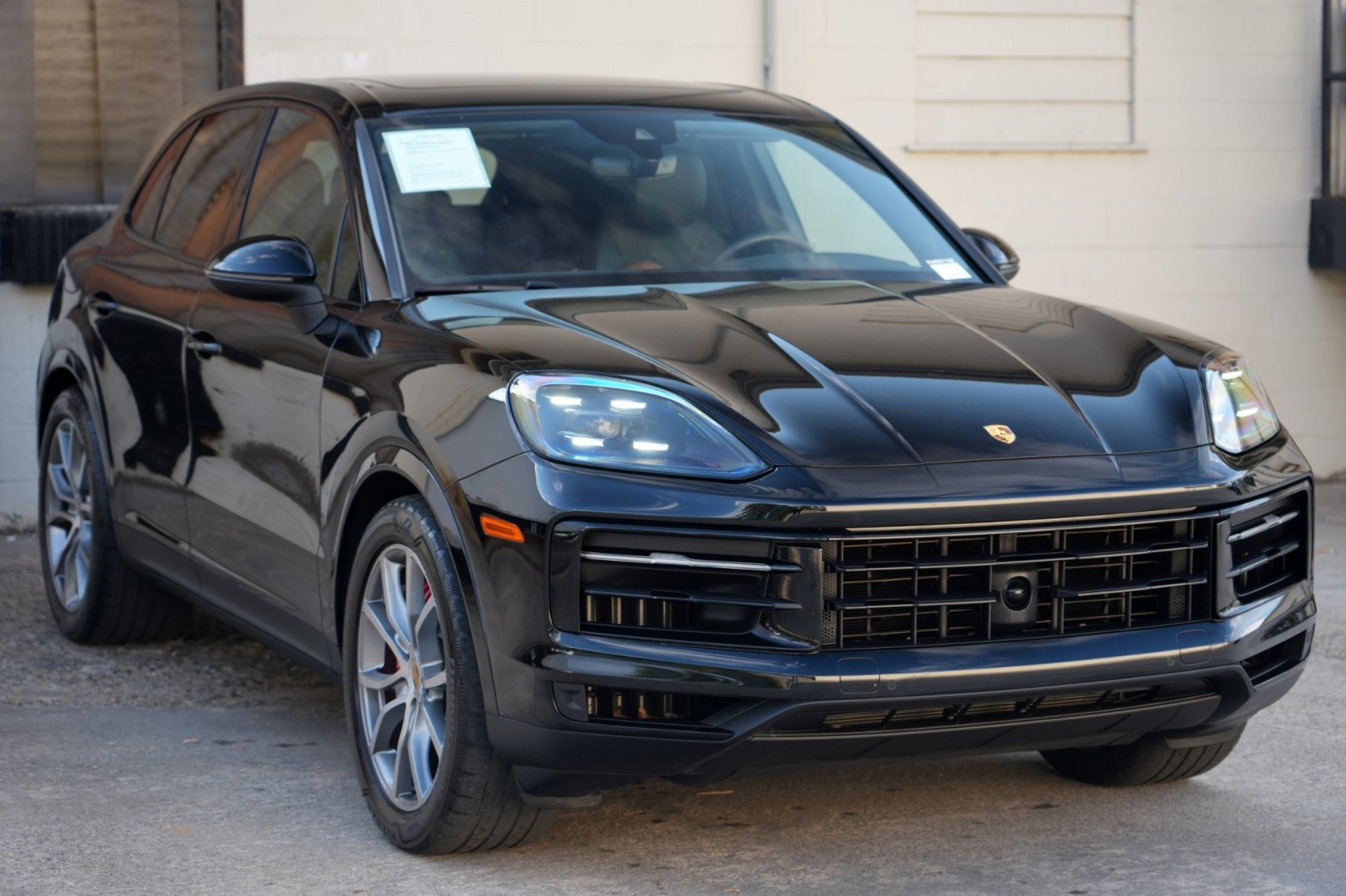 Used 2024 Porsche Cayenne S w/ Premium Package AWD/4WD image 57