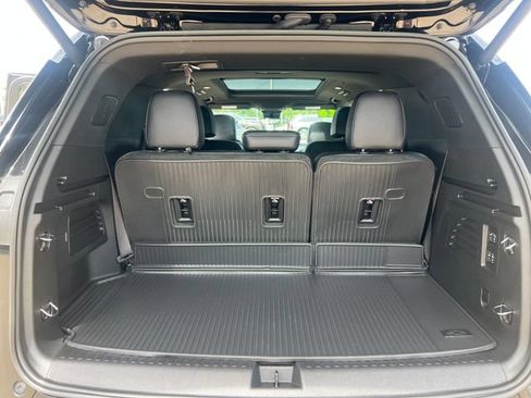 Certified 2026 Chevrolet Traverse High Country w/ LPO, Floor Liner Package AWD/4WD image 17