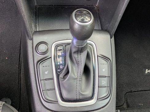 Used 2019 Hyundai Kona SEL FWD image 13
