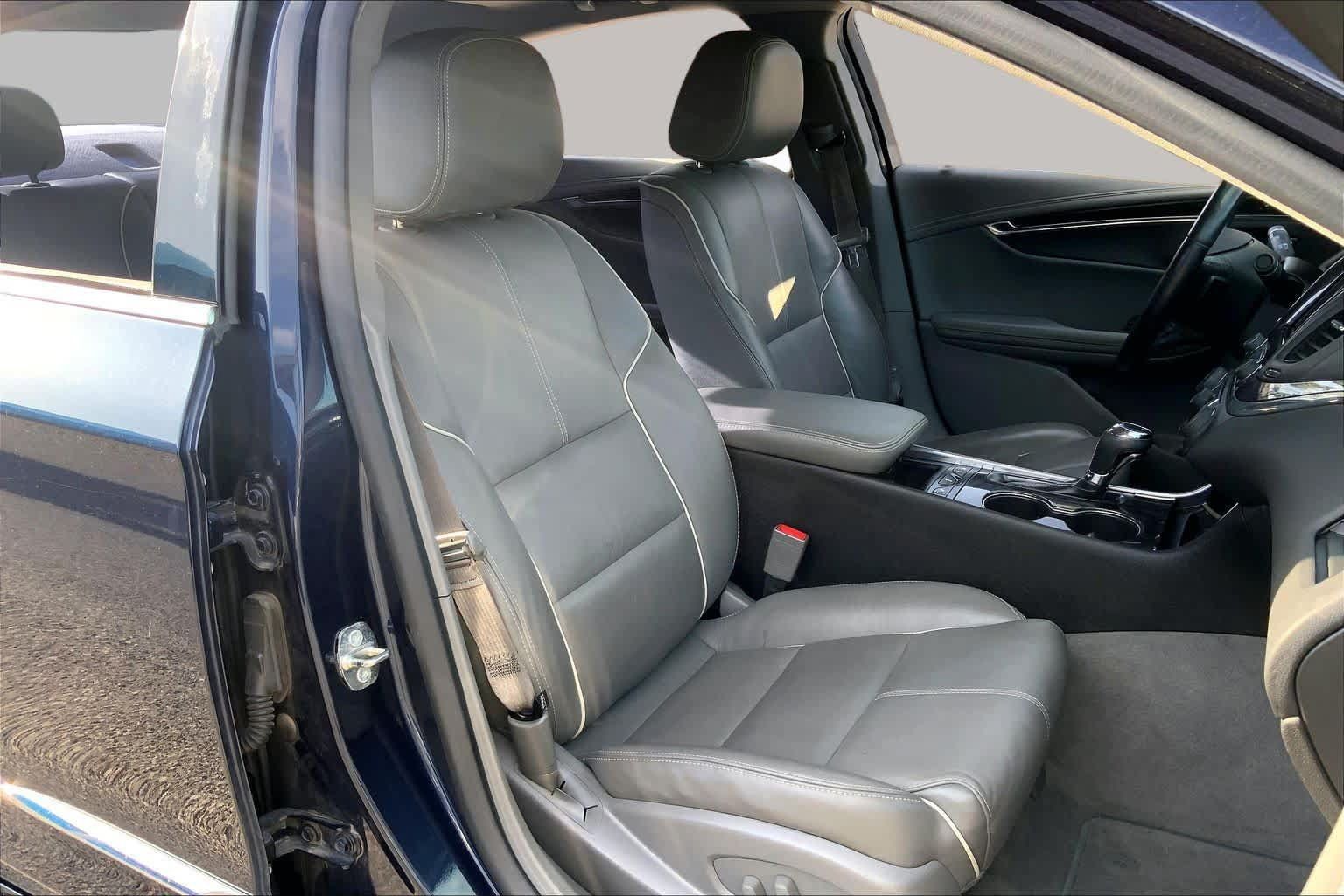 Used 2015 Chevrolet Impala LTZ FWD image 9