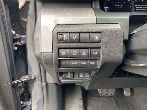 Used 2025 Toyota Tacoma 4x4 Double Cab Hybrid image 15
