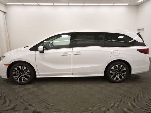 New 2026 Honda Odyssey Elite image 4