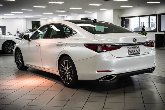 Certified 2025 Lexus ES 350 w/ Premium Package FWD image 8