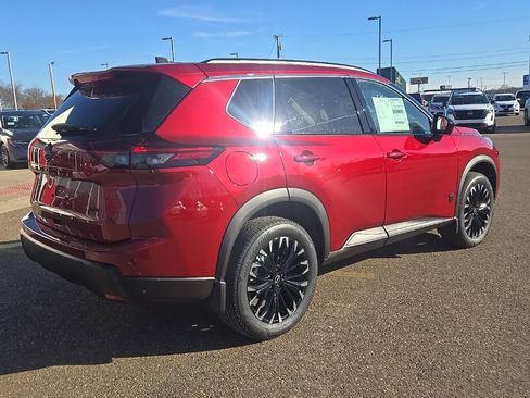 New 2026 Nissan Pathfinder SL image 7