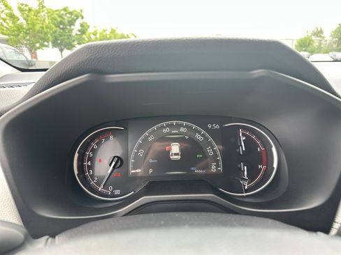 Certified 2025 Toyota RAV4 XLE Premium FWD image 21