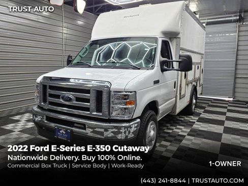Used 2022 Ford E-350 and Econoline 350 Super Duty w/ Power Windows & Locks Group RWD image 1