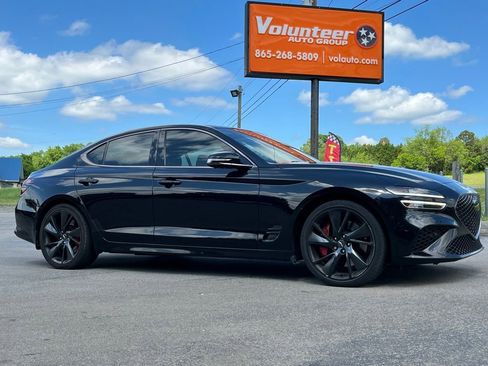 Used 2022 Genesis G70 3.3T RWD image 1