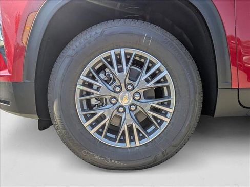 New 2026 Chevrolet Traverse LT image 10