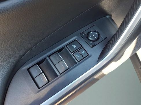 Used 2022 Toyota RAV4 XSE w/ XSE Grade Weather Package AWD/4WD image 10