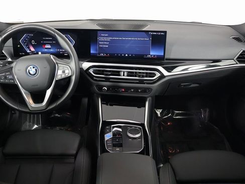 Used 2024 BMW i4 eDrive35 w/ Convenience Package image 8