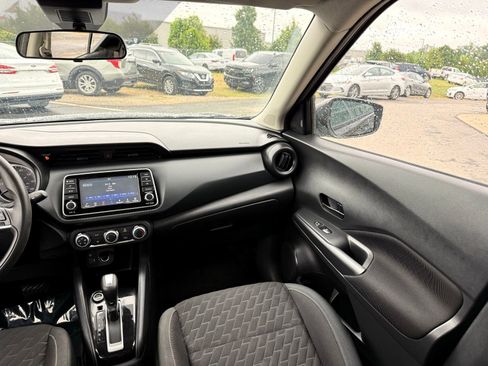 Used 2021 Nissan Kicks S FWD image 24