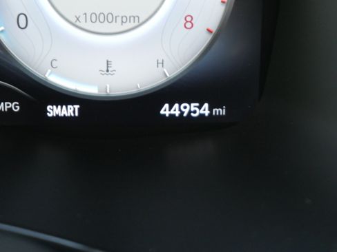 Used 2023 Hyundai Santa Fe SEL w/ Premium Package AWD/4WD image 35