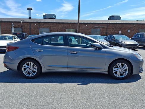 Used 2019 Hyundai Elantra Value Edition FWD image 7