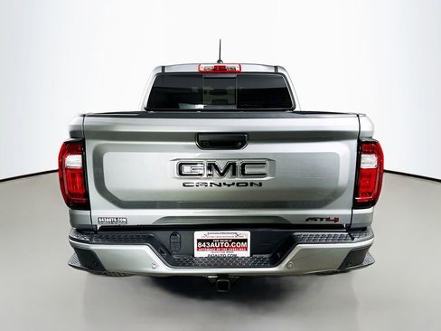 Used 2025 GMC Canyon AT4 image 6