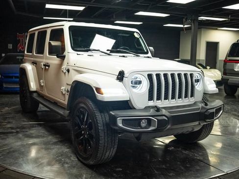Used 2021 Jeep Wrangler Unlimited Sahara AWD/4WD image 2